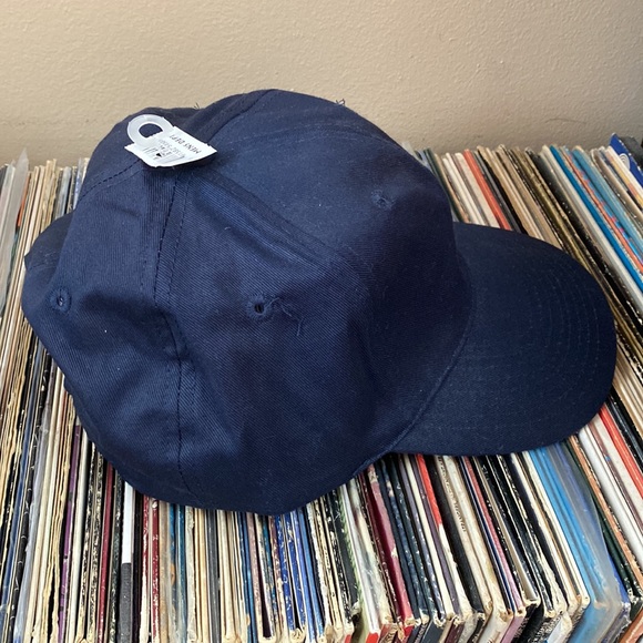 2 Unisex Classic Navy Blue + Tan Baseball Hats Cap NWT - Picture 4 of 16